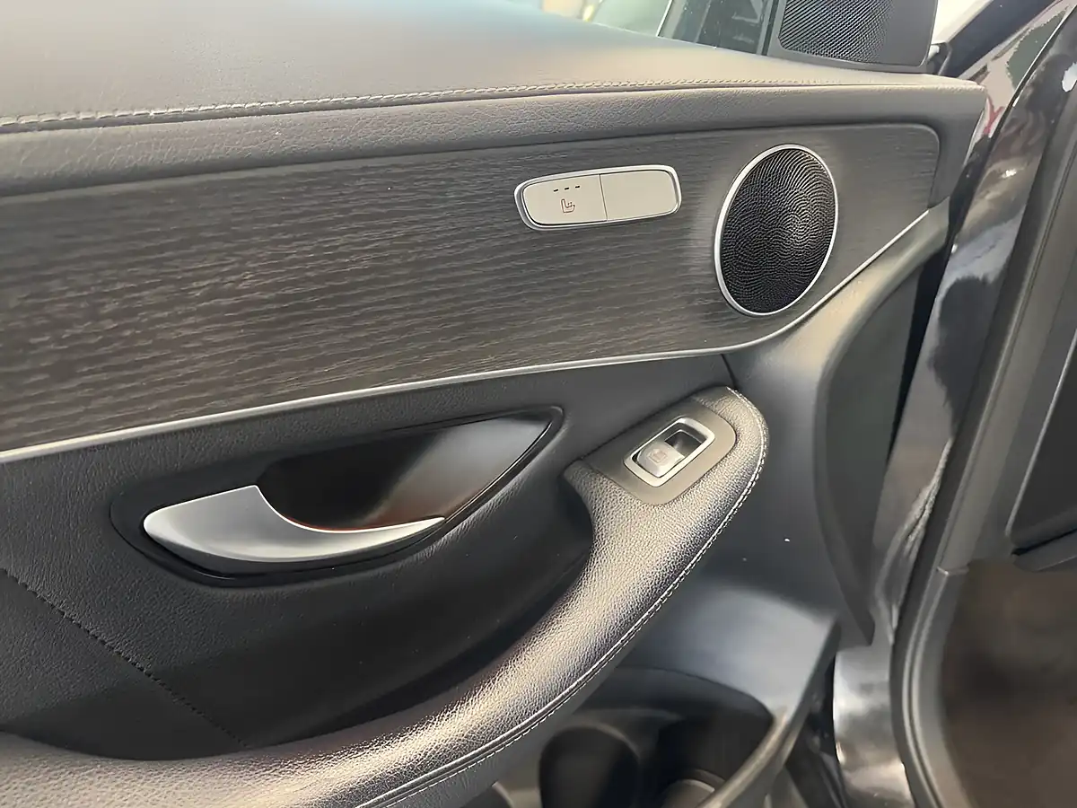 Used 2020 Mercedes-Benz Glc AMG Line Black - Interior and Exterior details 19