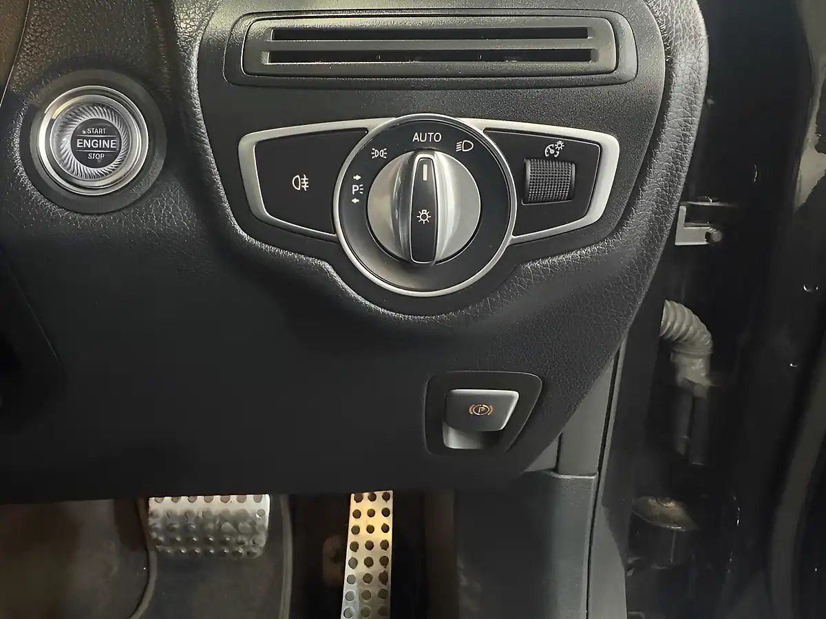 Used 2020 Mercedes-Benz Glc AMG Line Black - Interior and Exterior details 6