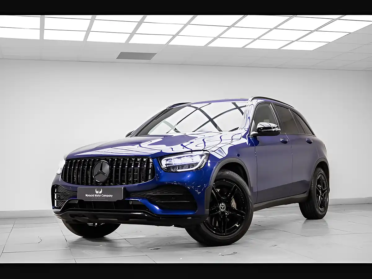 Used 2020 Mercedes-Benz Glc AMG Line Blue - Front View