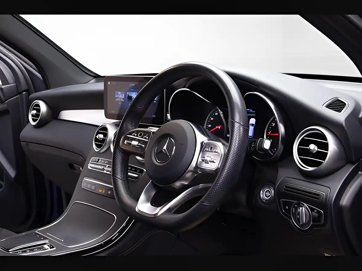 Used 2020 Mercedes-Benz Glc AMG Line Blue - Interior and Exterior details 14