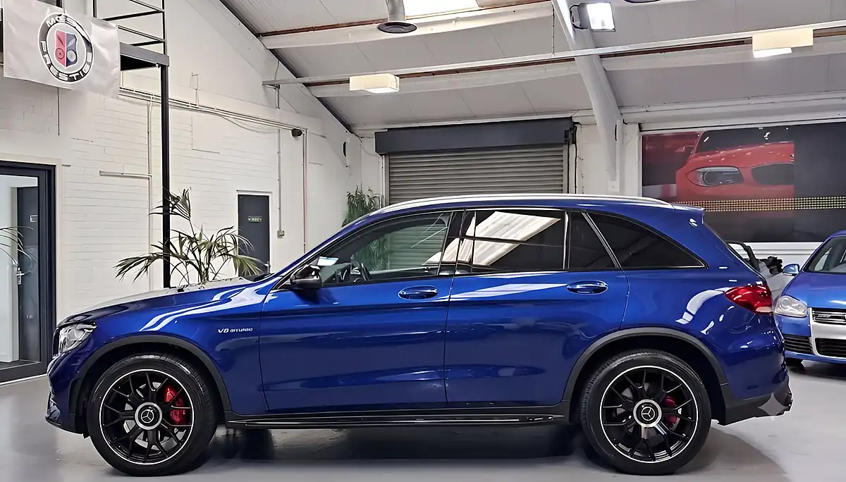 Used 2020 Mercedes-Benz Glc AMG Line Brilliant Blue - Interior and Exterior details 5
