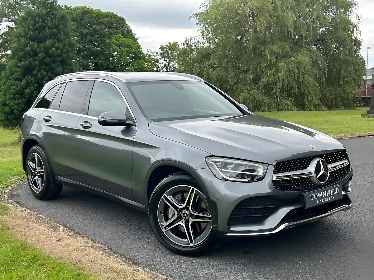 Used 2020 Mercedes-Benz Glc AMG Line Grey - Front View
