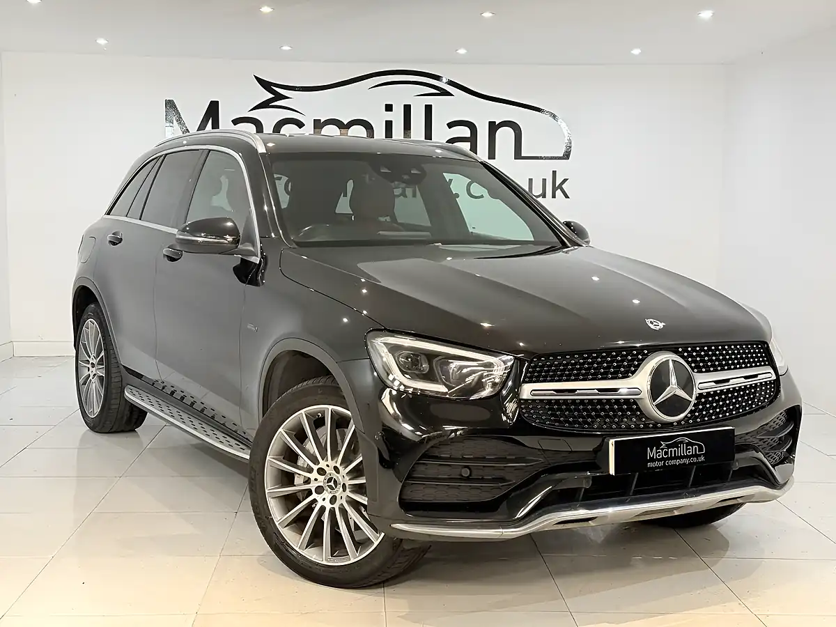 Used 2020 Mercedes-Benz Glc AMG Line (premium) Black - Front View