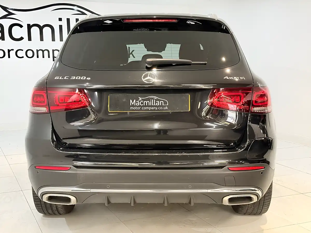 Used 2020 Mercedes-Benz Glc AMG Line (premium) Black - Interior and Exterior details 10