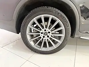 Used 2020 Mercedes-Benz Glc AMG Line (premium) Black - Interior and Exterior details 12