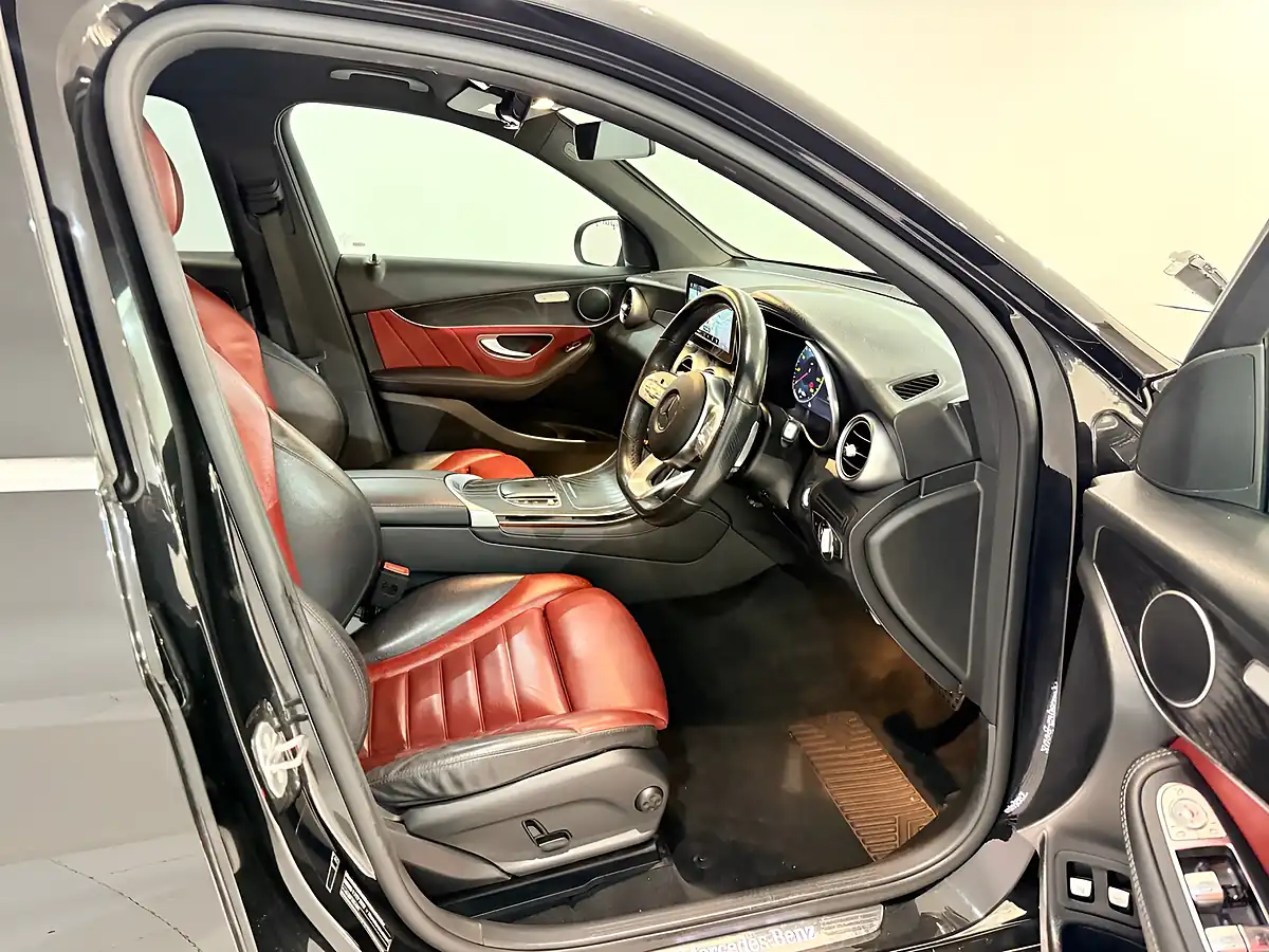 Used 2020 Mercedes-Benz Glc AMG Line (premium) Black - Interior and Exterior details 14
