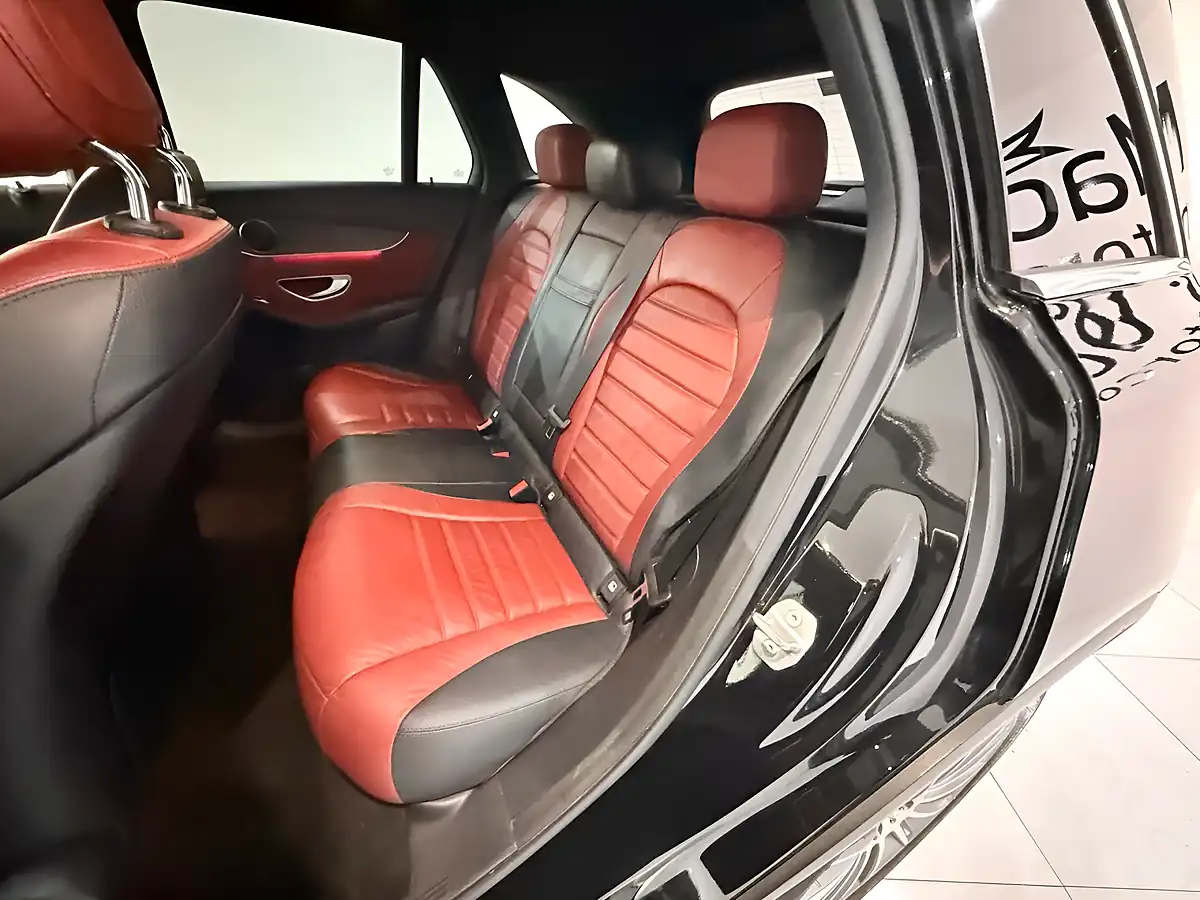 Used 2020 Mercedes-Benz Glc AMG Line (premium) Black - Interior and Exterior details 19