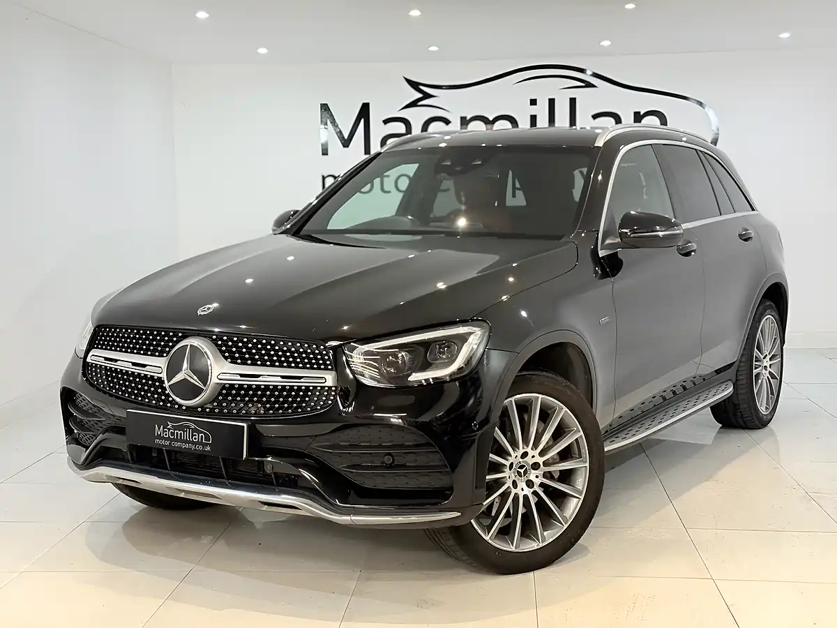 Used 2020 Mercedes-Benz Glc AMG Line (premium) Black - Interior and Exterior details 4