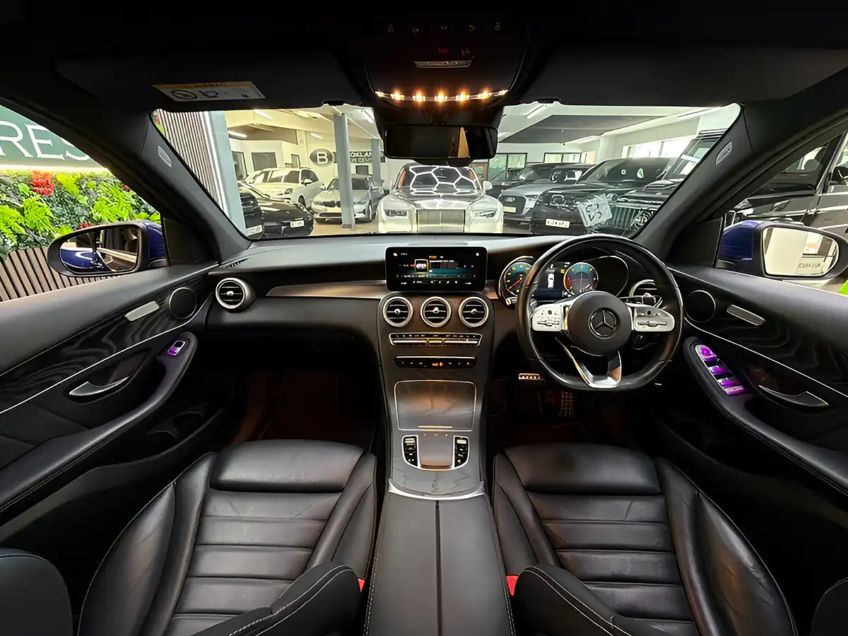 Used 2020 Mercedes-Benz Glc AMG Line Premium Blue - Interior and Exterior details 12