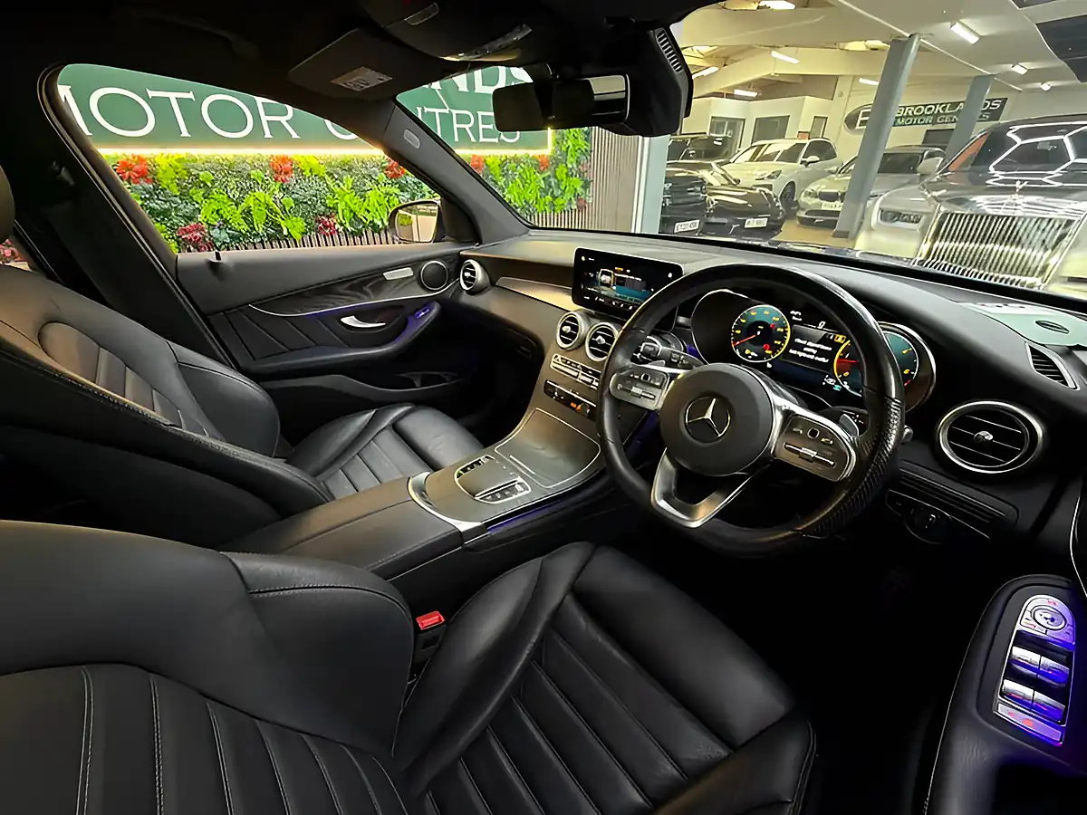 Used 2020 Mercedes-Benz Glc AMG Line Premium Blue - Interior and Exterior details 9