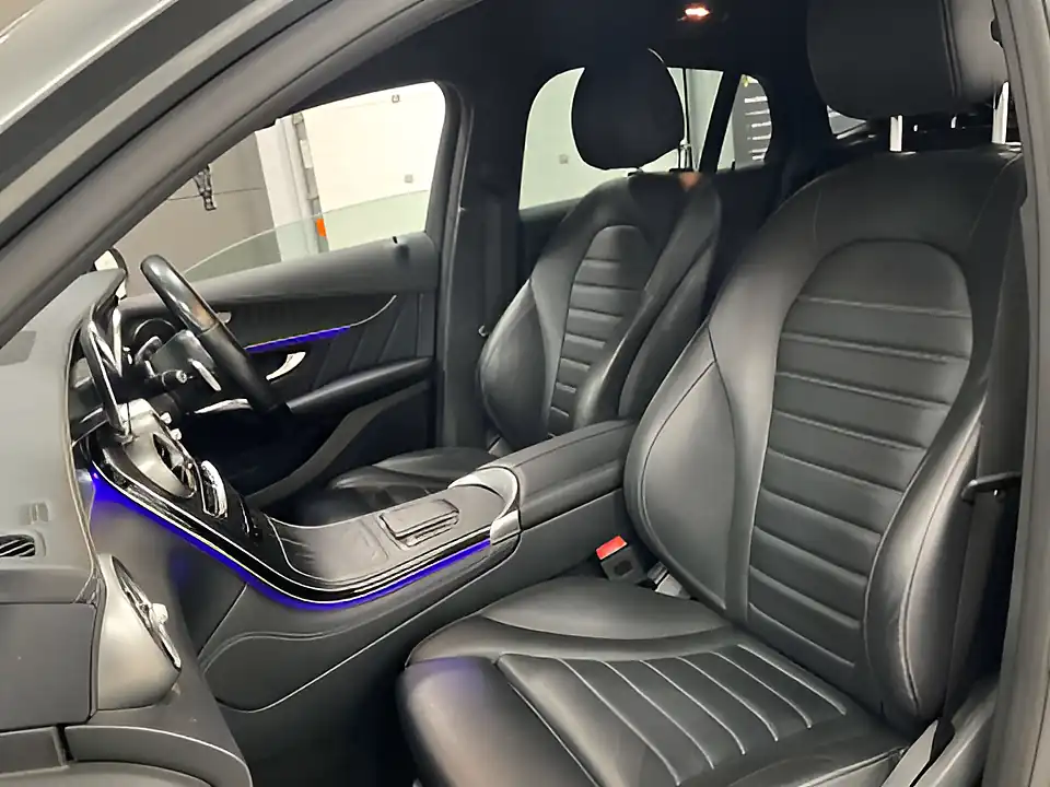 Used 2020 Mercedes-Benz Glc AMG Line Premium D Grey - Interior and Exterior details 17