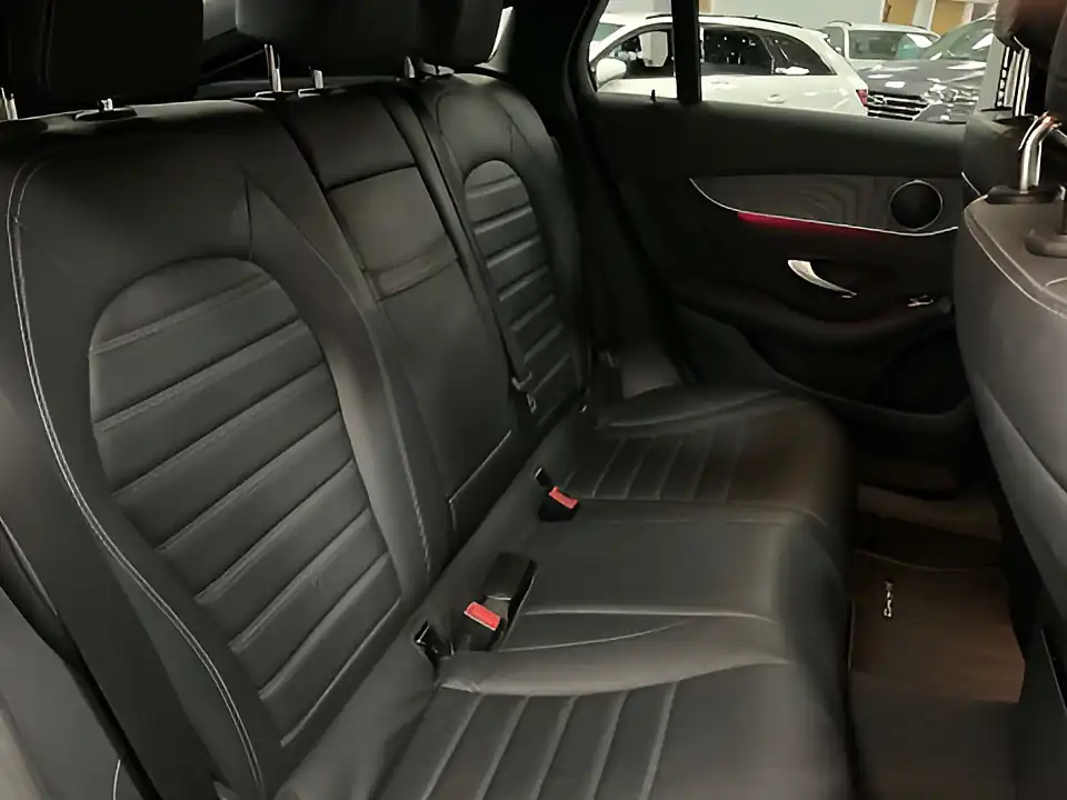 Used 2020 Mercedes-Benz Glc AMG Line Premium D Grey - Interior and Exterior details 18