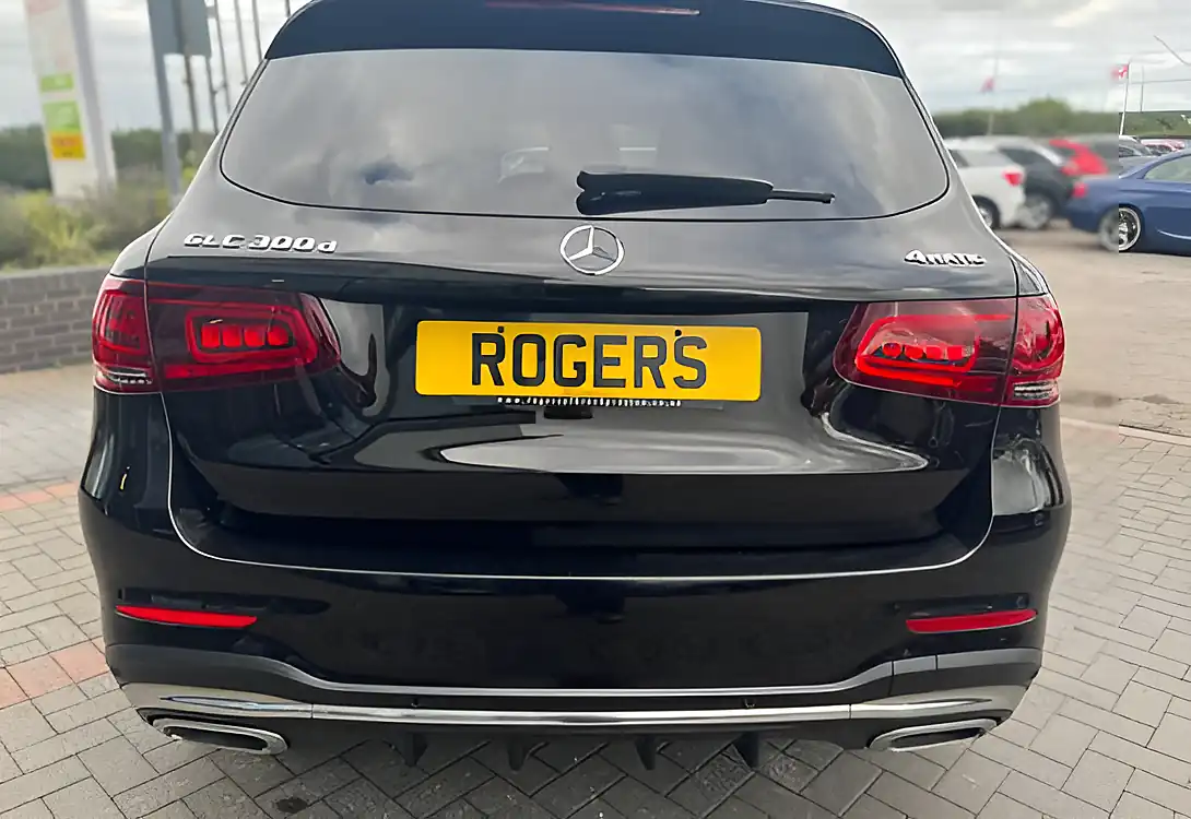 Used 2020 Mercedes-Benz Glc AMG Line Premium Obsidian Black - Interior and Exterior details 10