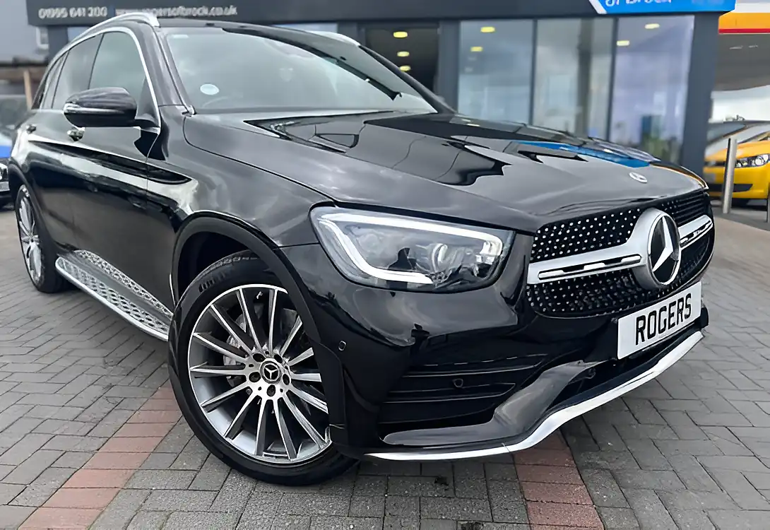 Used 2020 Mercedes-Benz Glc AMG Line Premium Obsidian Black - Interior and Exterior details 3