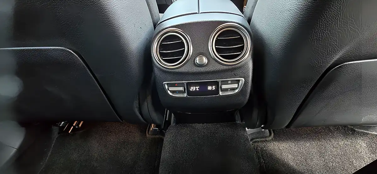 Used 2020 Mercedes-Benz Glc AMG Line (premium Plus) Coupe White - Interior and Exterior details 14