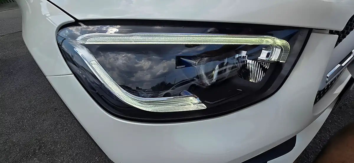 Used 2020 Mercedes-Benz Glc AMG Line (premium Plus) Coupe White - Interior and Exterior details 9