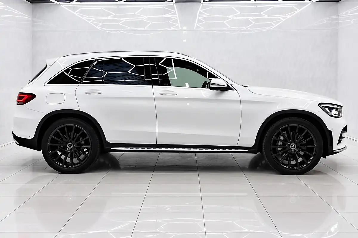 Used 2020 Mercedes-Benz Glc AMG Line (premium) White - Interior and Exterior details 10