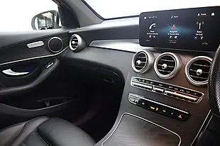 Used 2020 Mercedes-Benz Glc AMG Line (premium) White - Interior and Exterior details 16