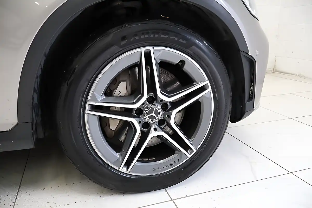 Used 2020 Mercedes-Benz Glc AMG Line Silver - Interior and Exterior details 6