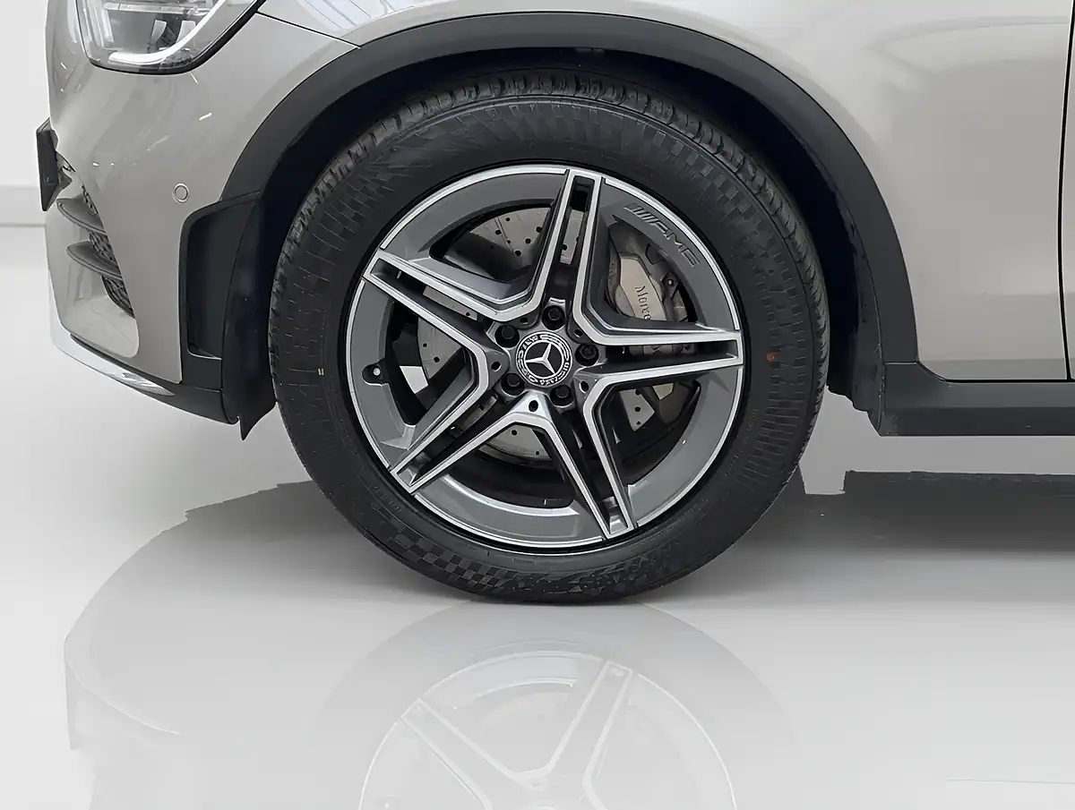 Used 2020 Mercedes-Benz Glc AMG Line Silver - Interior and Exterior details 7