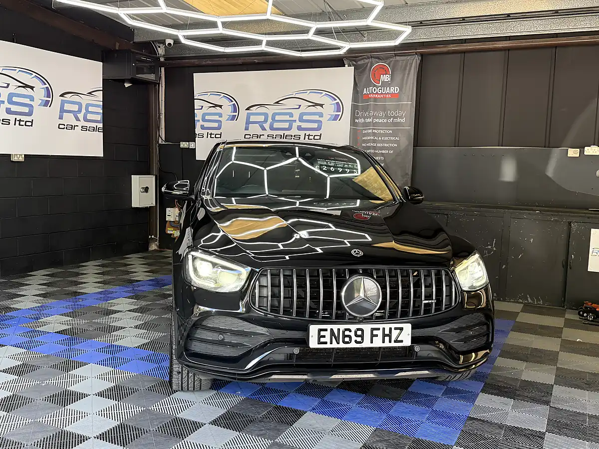 Used 2020 Mercedes-Benz Glc AMG Premium Black - Interior and Exterior details 10