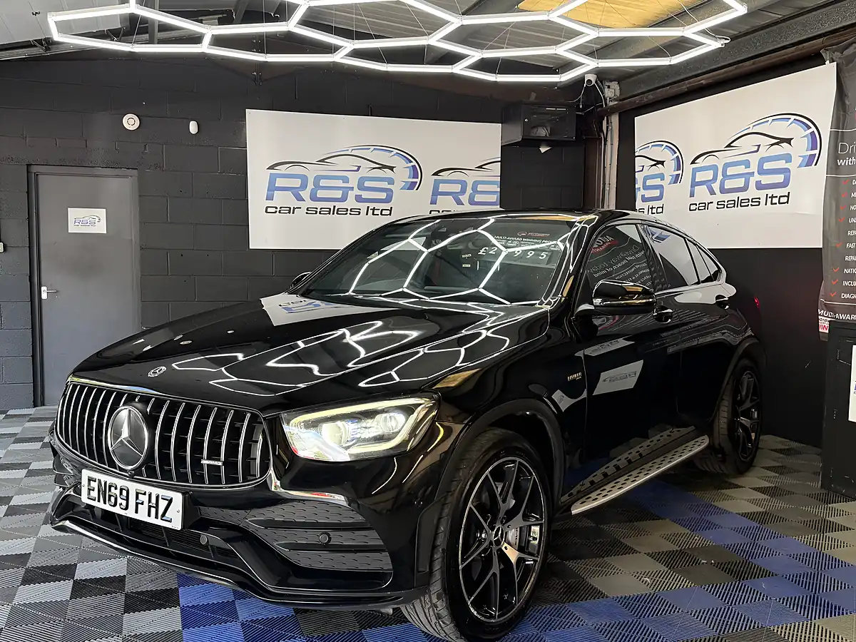 Used 2020 Mercedes-Benz Glc AMG Premium Black - Interior and Exterior details 11