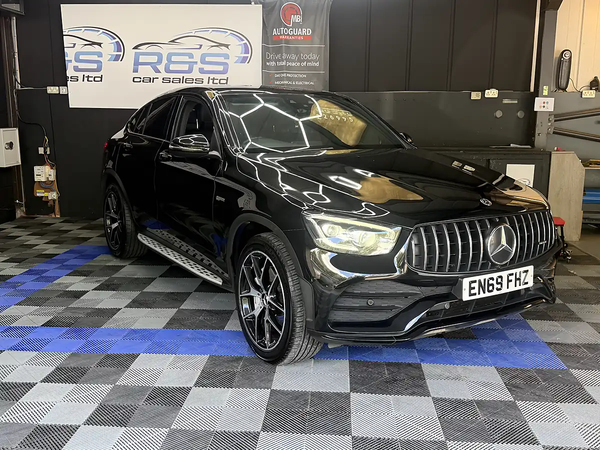 Used 2020 Mercedes-Benz Glc AMG Premium Black - Interior and Exterior details 12