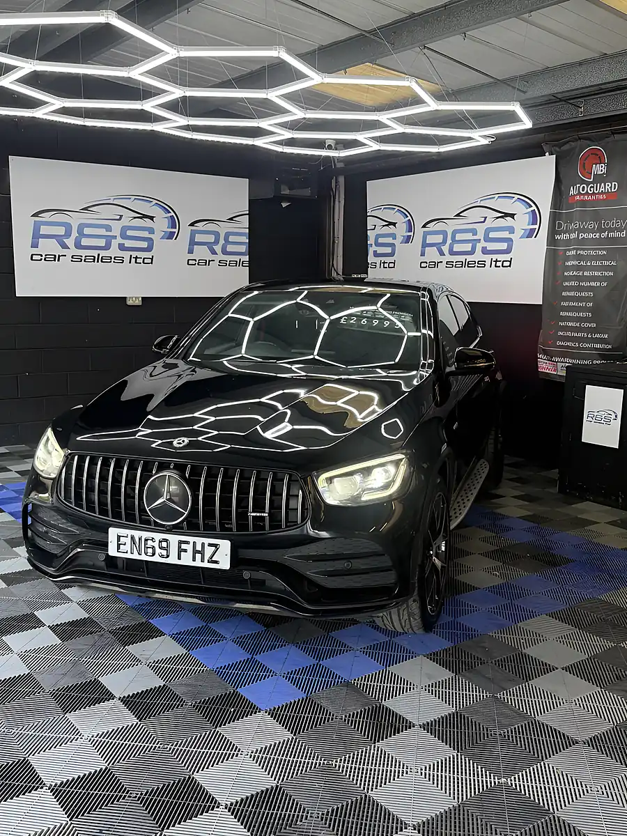 Used 2020 Mercedes-Benz Glc AMG Premium Black - Interior and Exterior details 15