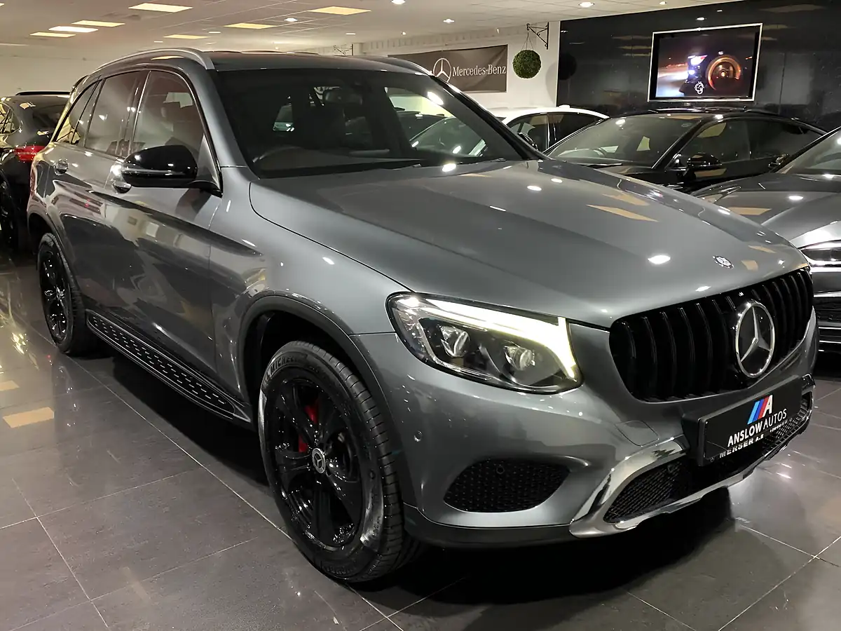 Used 2020 Mercedes-Benz Glc Se Grey - Interior and Exterior details 16