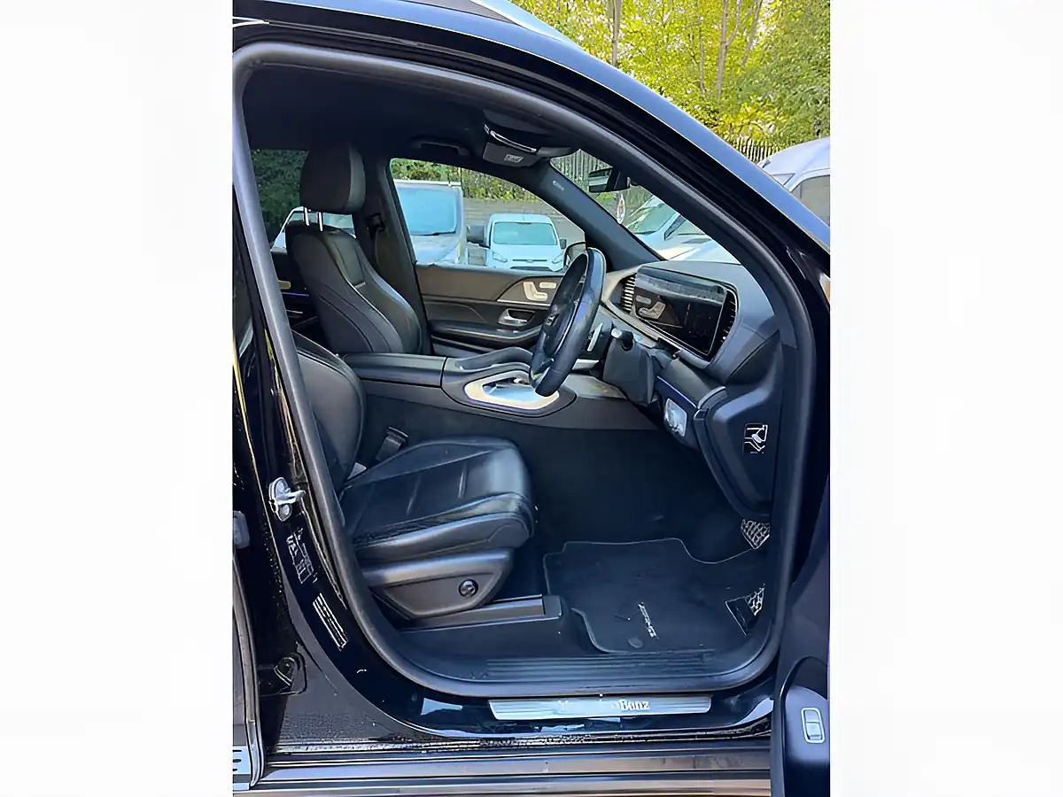 Used 2020 Mercedes-Benz Gle AMG Line (premium) Black - Interior and Exterior details 14