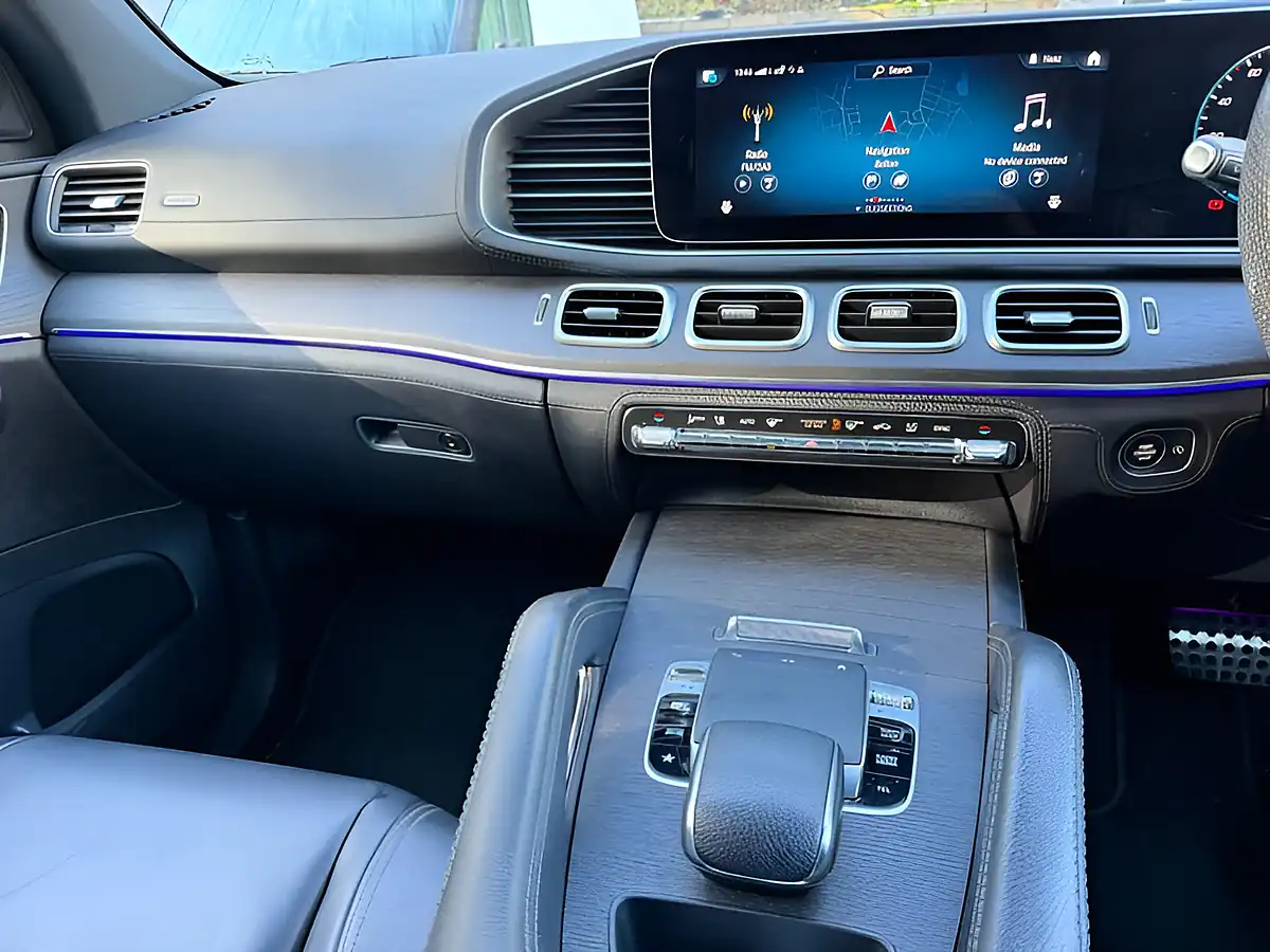 Used 2020 Mercedes-Benz Gle AMG Line (premium) Black - Interior and Exterior details 20
