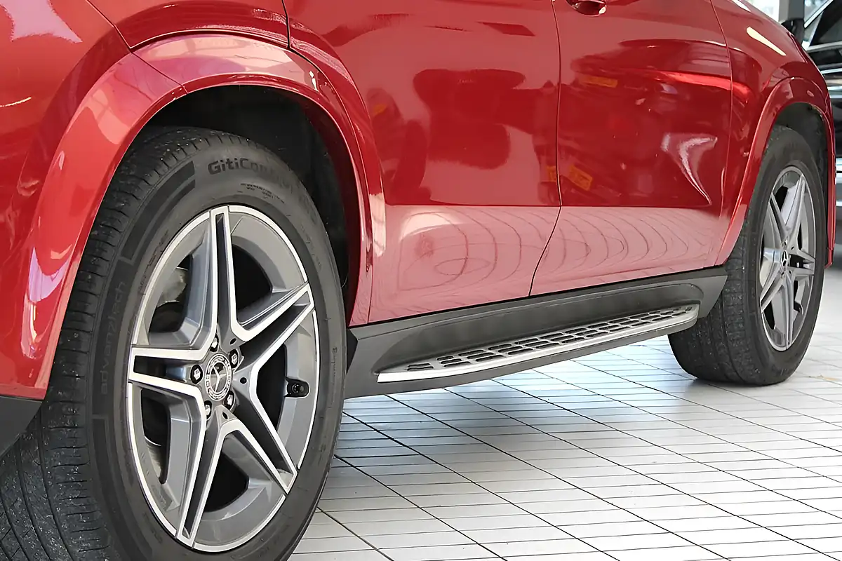 Used 2020 Mercedes-Benz Gle AMG Line (premium Plus) Hyacinth Red Bright - Interior and Exterior details 13