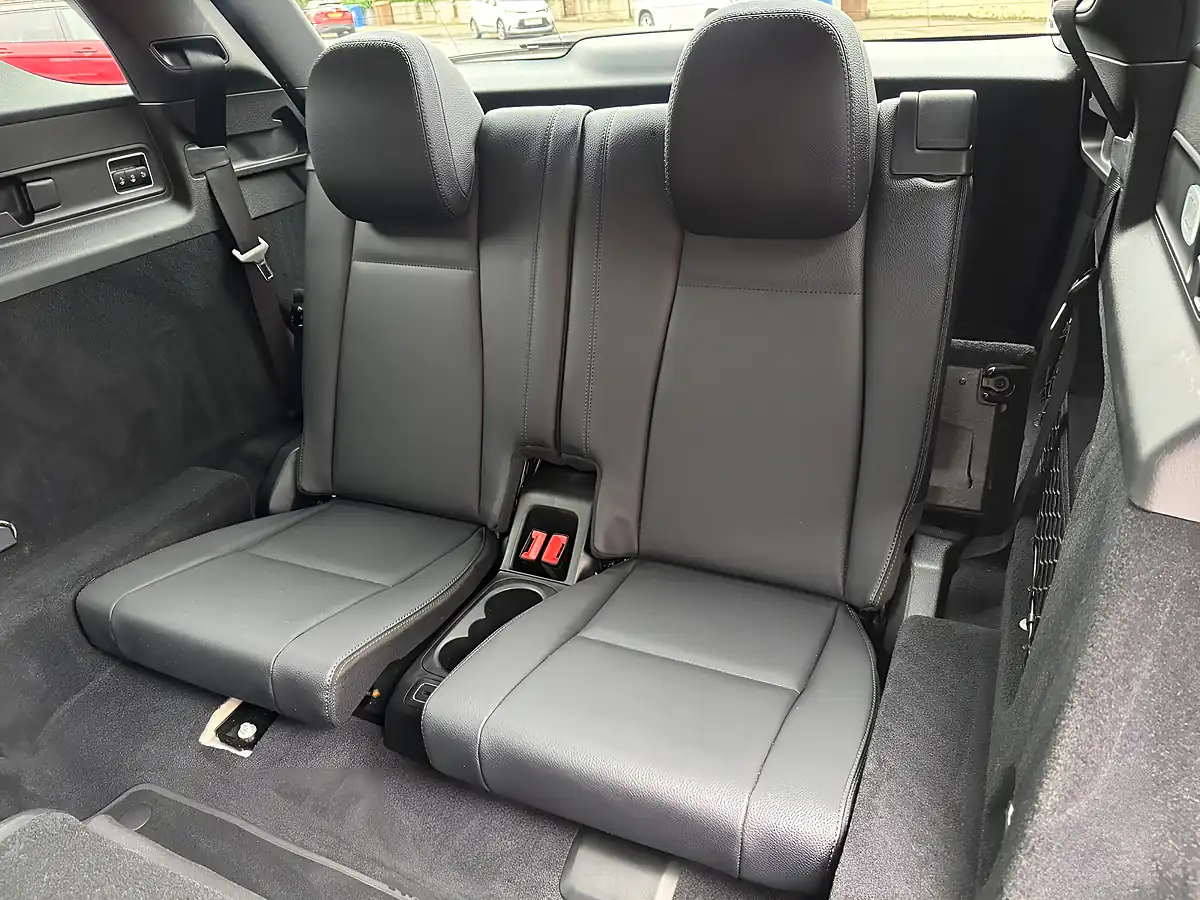 Used 2020 Mercedes-Benz Gle AMG Line (premium) Silver - Interior and Exterior details 10