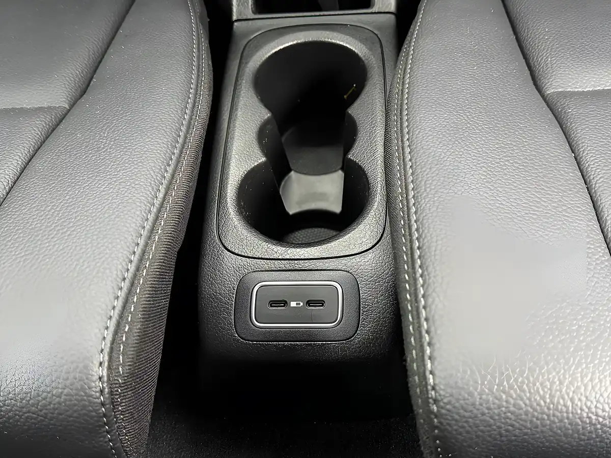 Used 2020 Mercedes-Benz Gle AMG Line (premium) Silver - Interior and Exterior details 11