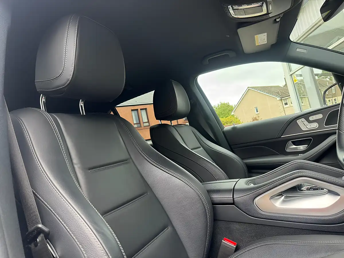 Used 2020 Mercedes-Benz Gle AMG Line (premium) Silver - Interior and Exterior details 5