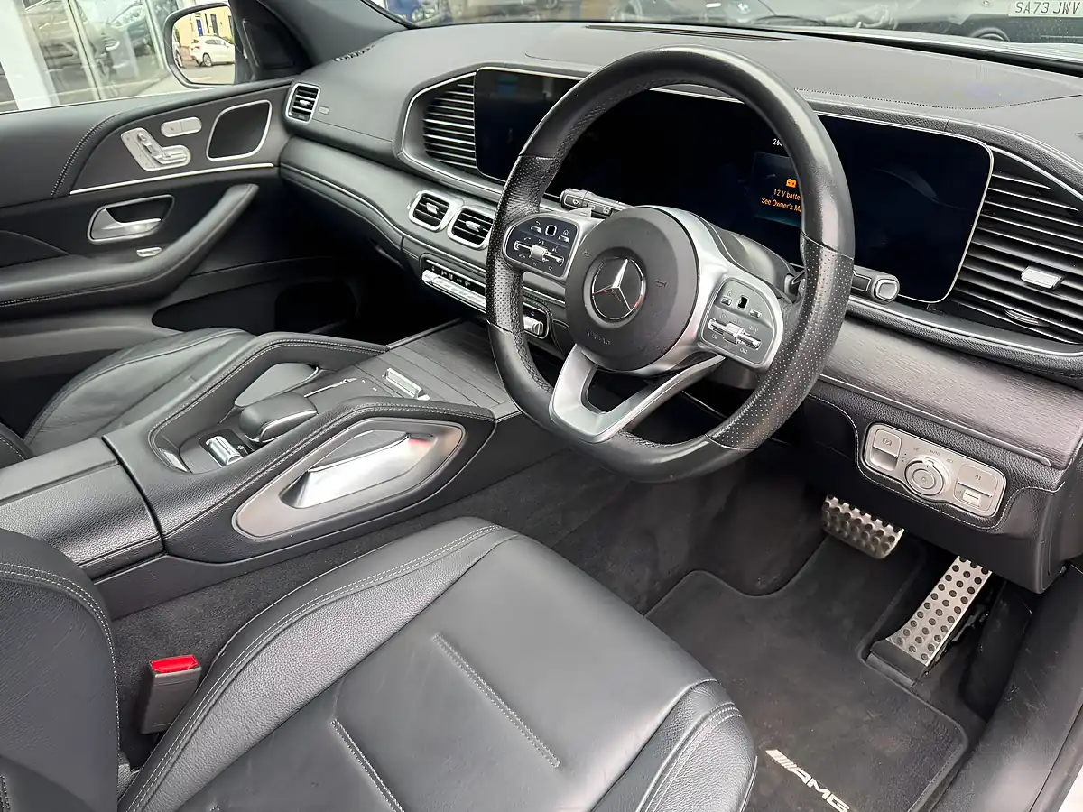 Used 2020 Mercedes-Benz Gle AMG Line (premium) Silver - Interior and Exterior details 6