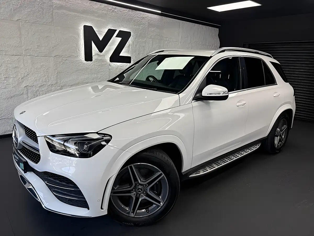 Used 2020 Mercedes-Benz Gle AMG Line White - Front View