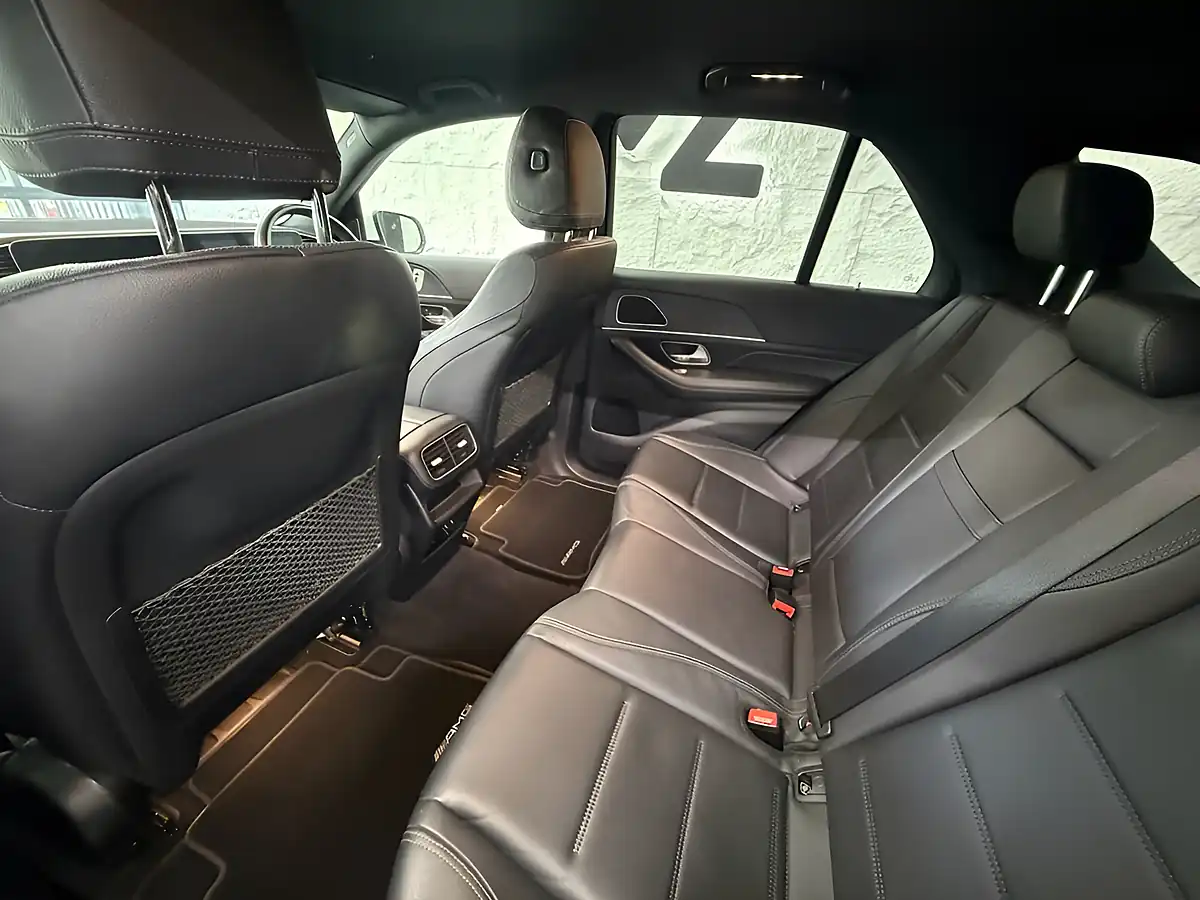 Used 2020 Mercedes-Benz Gle AMG Line White - Interior and Exterior details 10