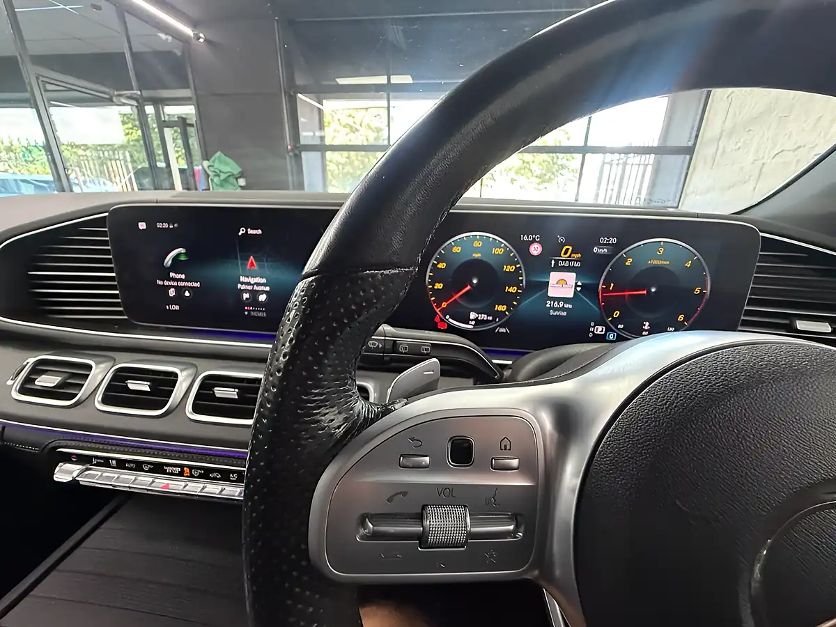 Used 2020 Mercedes-Benz Gle AMG Line White - Interior and Exterior details 19