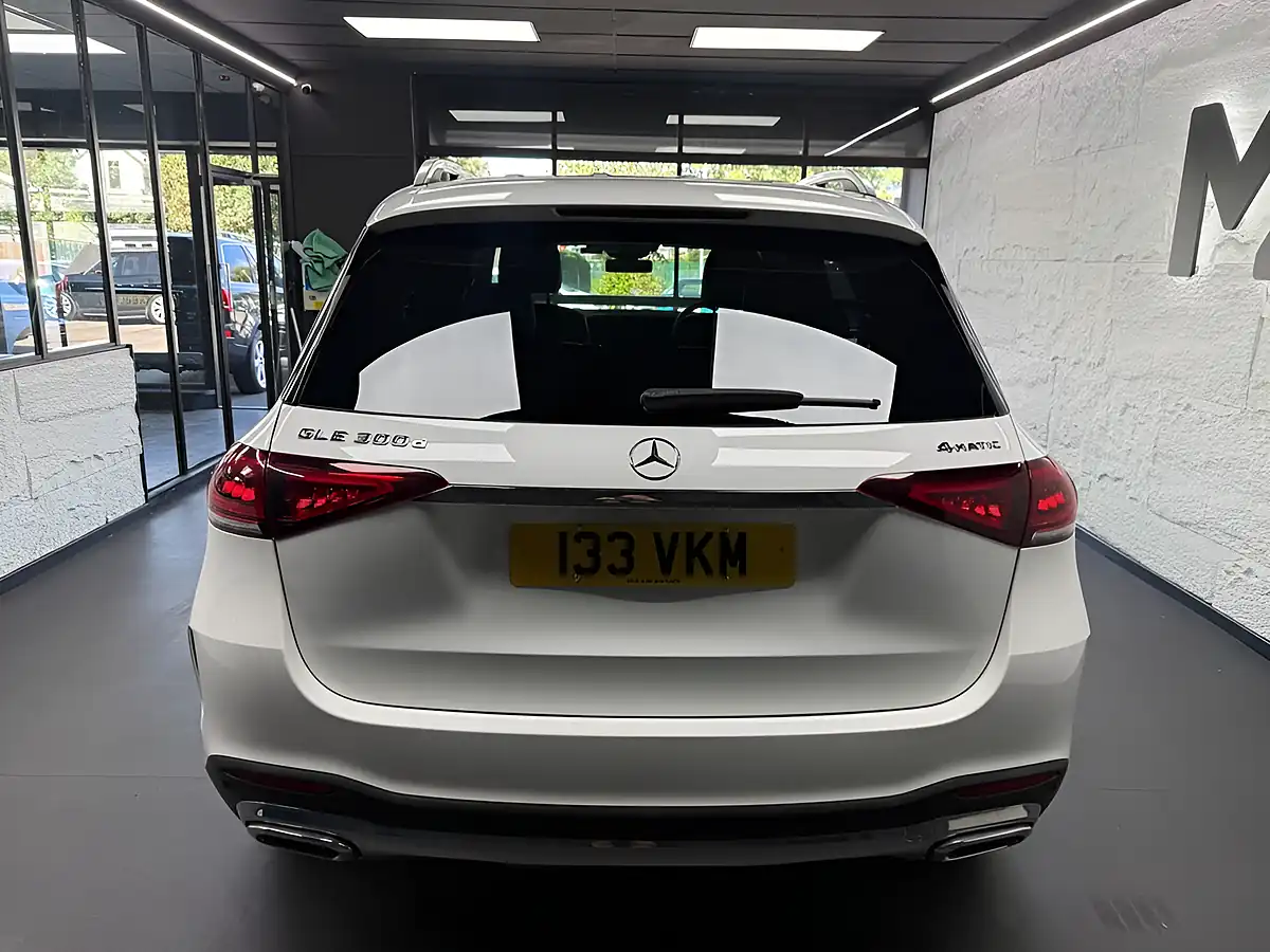Used 2020 Mercedes-Benz Gle AMG Line White - Interior and Exterior details 8