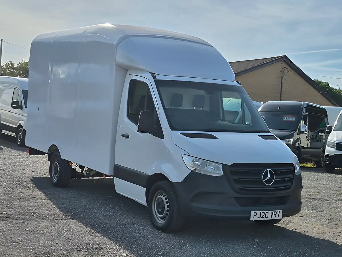 Used 2020 Mercedes-Benz Sprinter 13FT 6 Luton Box L2 White - Interior and Exterior details 2