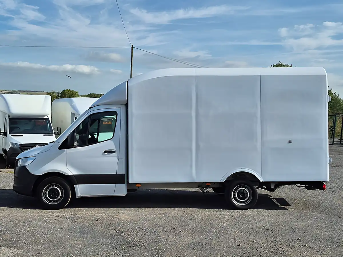 Used 2020 Mercedes-Benz Sprinter 13FT 6 Luton Box L2 White - Interior and Exterior details 4