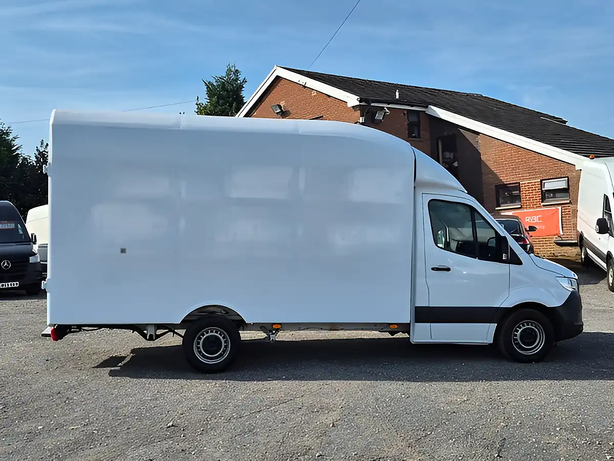 Used 2020 Mercedes-Benz Sprinter 13FT 6 Luton Box L2 White - Interior and Exterior details 5