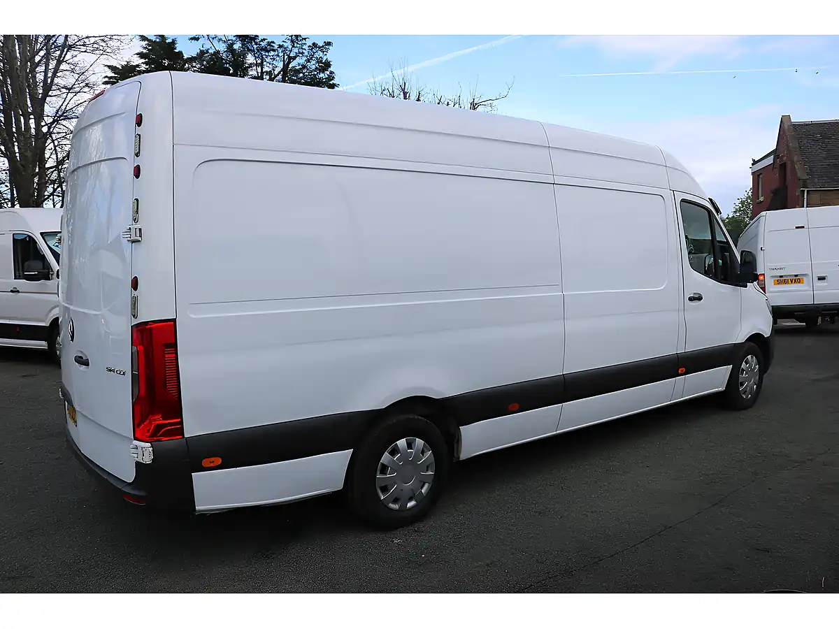 Used 2020 Mercedes-Benz Sprinter 314 Lwb White - Interior and Exterior details 10