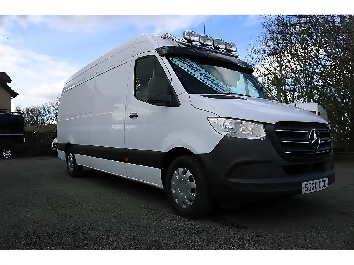 Used 2020 Mercedes-Benz Sprinter 314 Lwb White - Interior and Exterior details 11