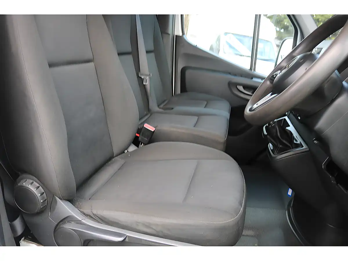 Used 2020 Mercedes-Benz Sprinter 314 Lwb White - Interior and Exterior details 13