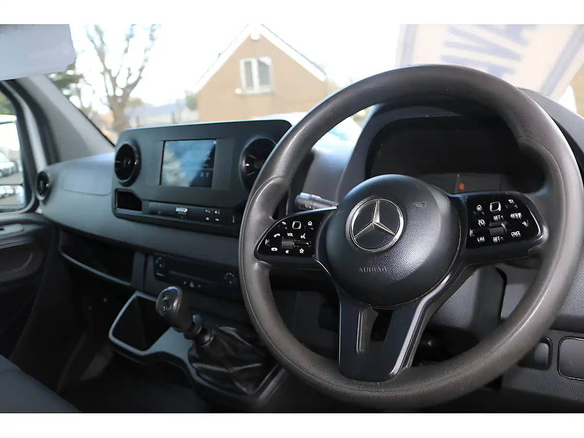 Used 2020 Mercedes-Benz Sprinter 314 Lwb White - Interior and Exterior details 14