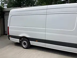 Used 2020 Mercedes-Benz Sprinter 316 Lwb White - Interior and Exterior details 8