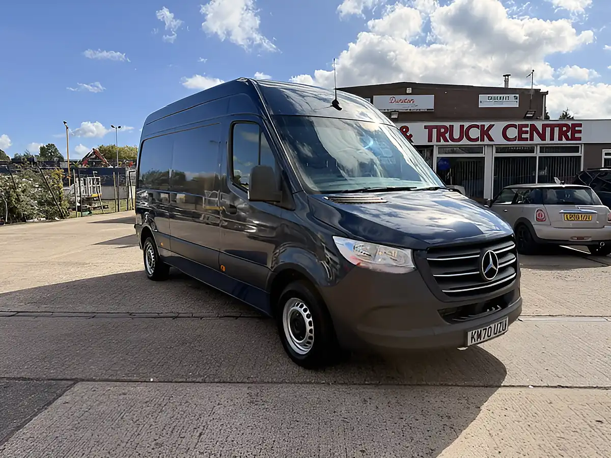 Used 2020 Mercedes-Benz Sprinter L2 H2 Mwb High Roof Blue - Front View