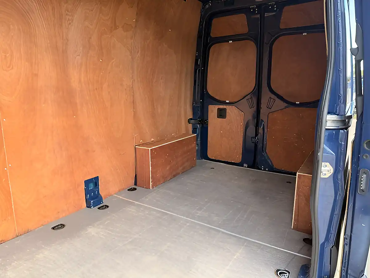 Used 2020 Mercedes-Benz Sprinter L2 H2 Mwb High Roof Blue - Interior and Exterior details 10